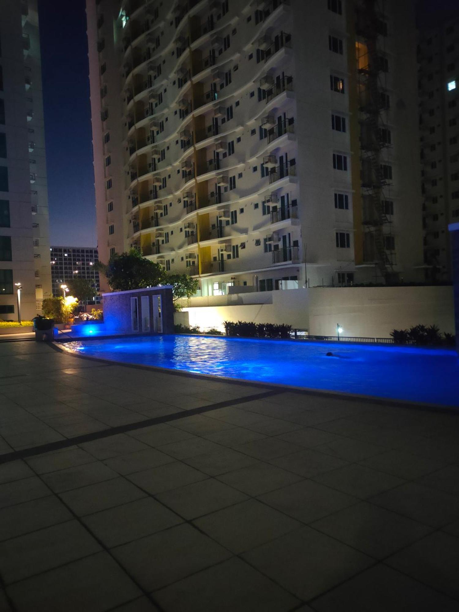 Bay Garden Club And Residences Pasay Exteriör bild